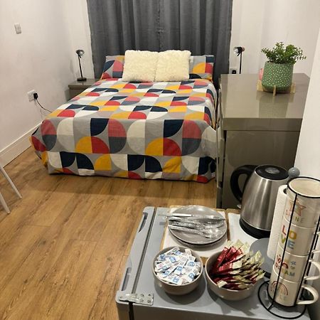 King Azim Court Apartment London Ngoại thất bức ảnh