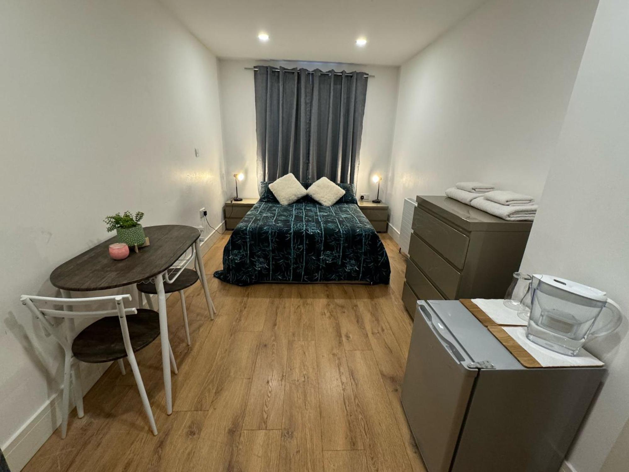 King Azim Court Apartment London Ngoại thất bức ảnh