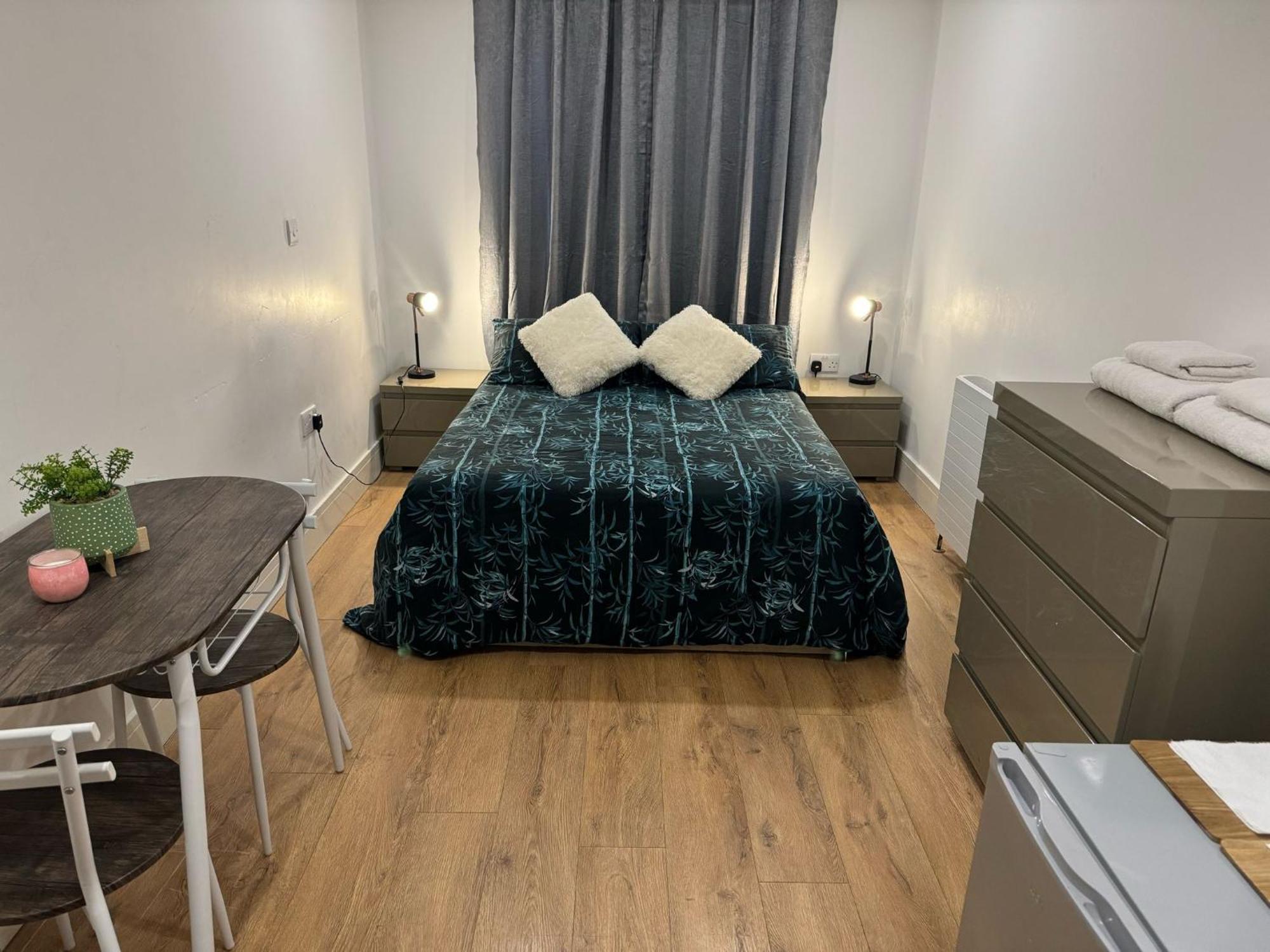 King Azim Court Apartment London Ngoại thất bức ảnh