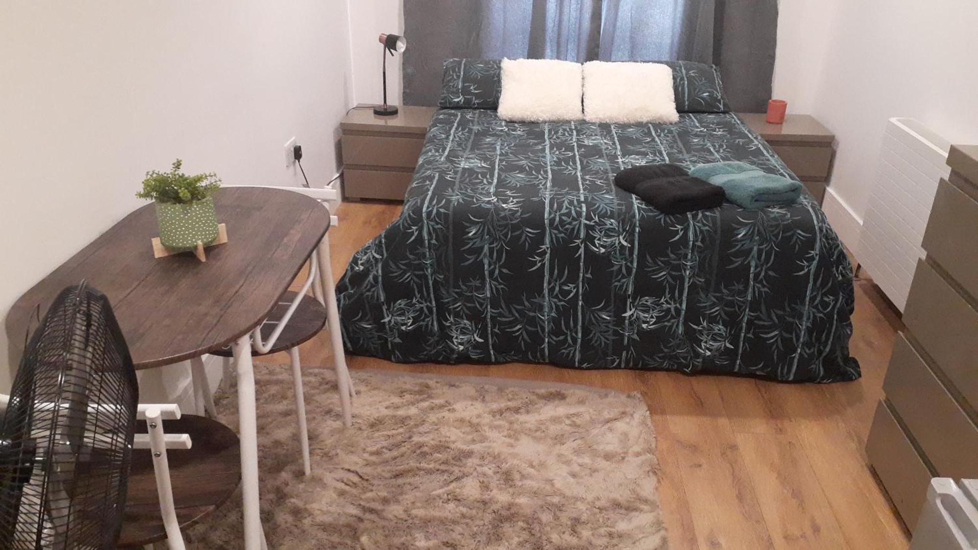 King Azim Court Apartment London Ngoại thất bức ảnh